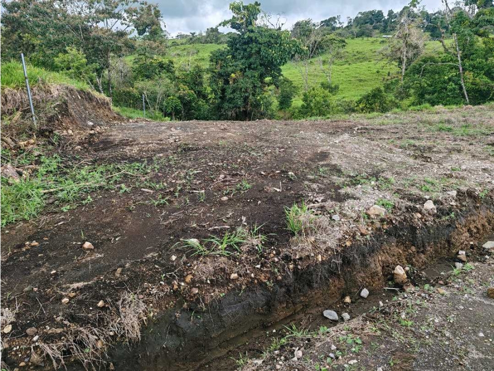 SE VENDE TERRENO EN CUESTA PIEDRA TITULADO - 2