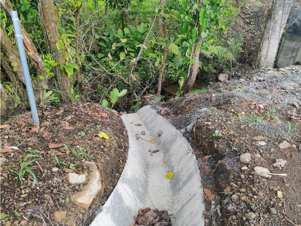SE VENDE TERRENO EN CUESTA PIEDRA TITULADO - 6