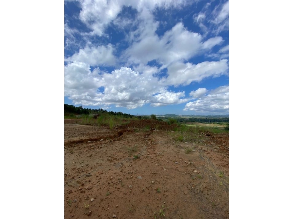 PEDREGAL/ Terreno en Green Valley/ VENTA - 3