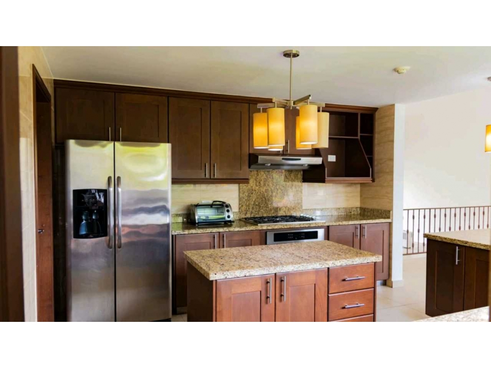 SE VENDE VILLA DE 3 REC.CON VISTA A LA NATURALEZA EN TUCAN, COCOLI(NZ) — foto 5