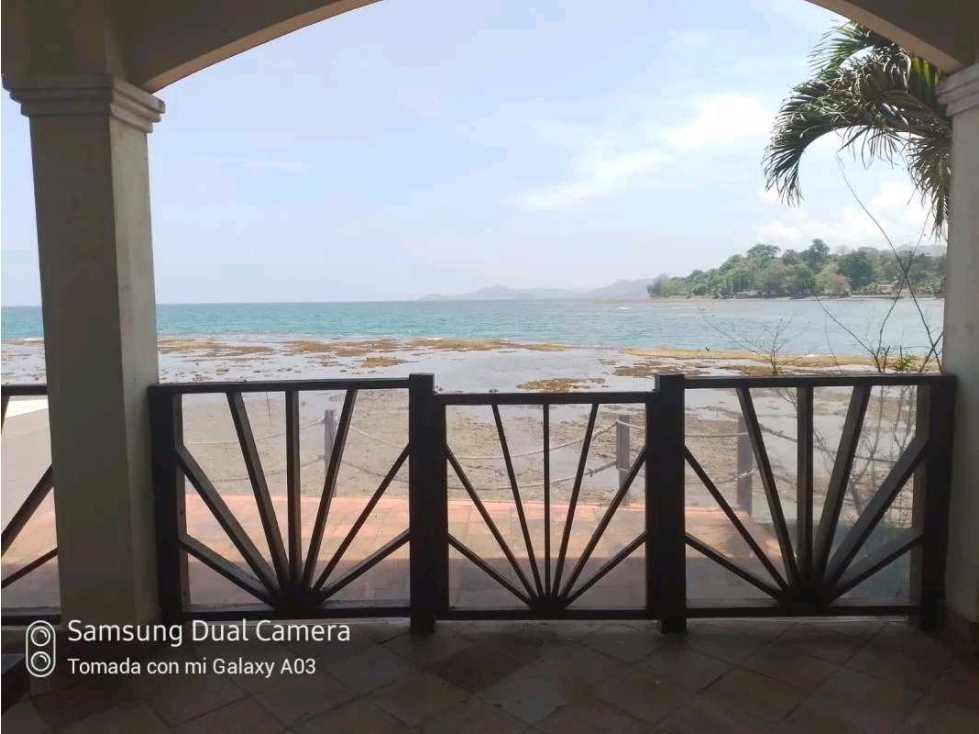 SE VENDE VILLA DE LUJO CON 4 REC.FRENTE AL MAR EN MARIA CHIQUITA - 3