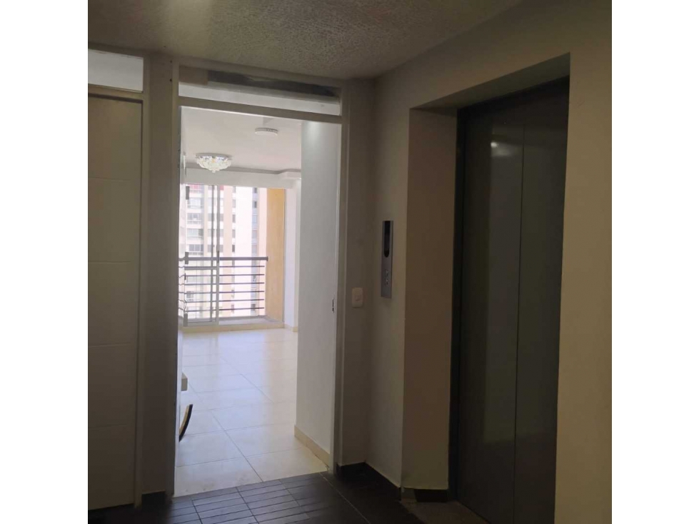 SE VENDE Y SE ARRIENDA APARTAMENTO ALAMEDA DEL RIO — foto 2
