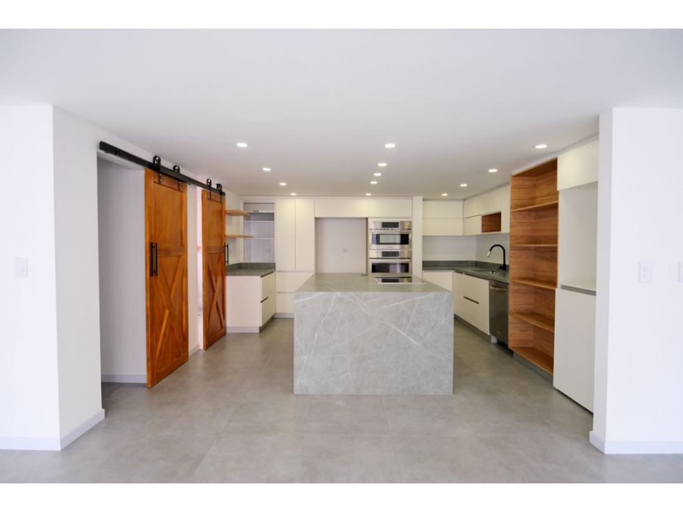 SE VENDE Y SE ARRIENDA APARTAMENTO CHICO NORTE 280M2 — foto 4
