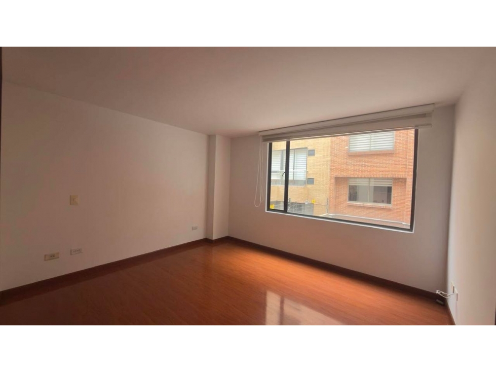 SE VENDE Y/O ARRIENDA APARTAMENTO EN LA CAROLINA 86 mts — foto 4