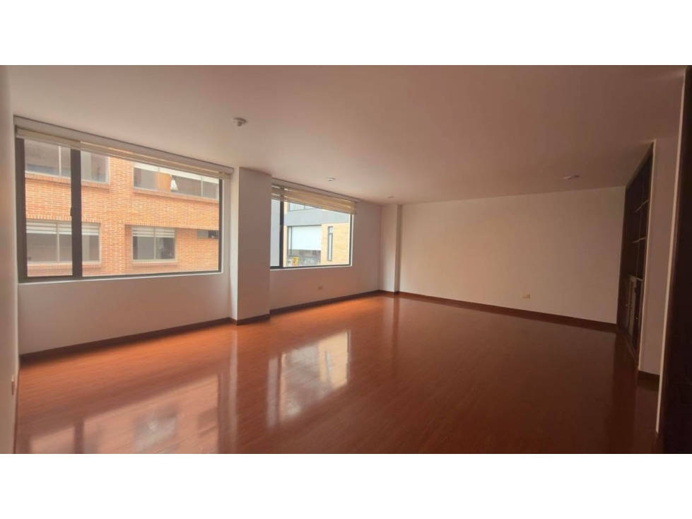 SE VENDE Y/O ARRIENDA APARTAMENTO EN LA CAROLINA 86 mts — foto 6