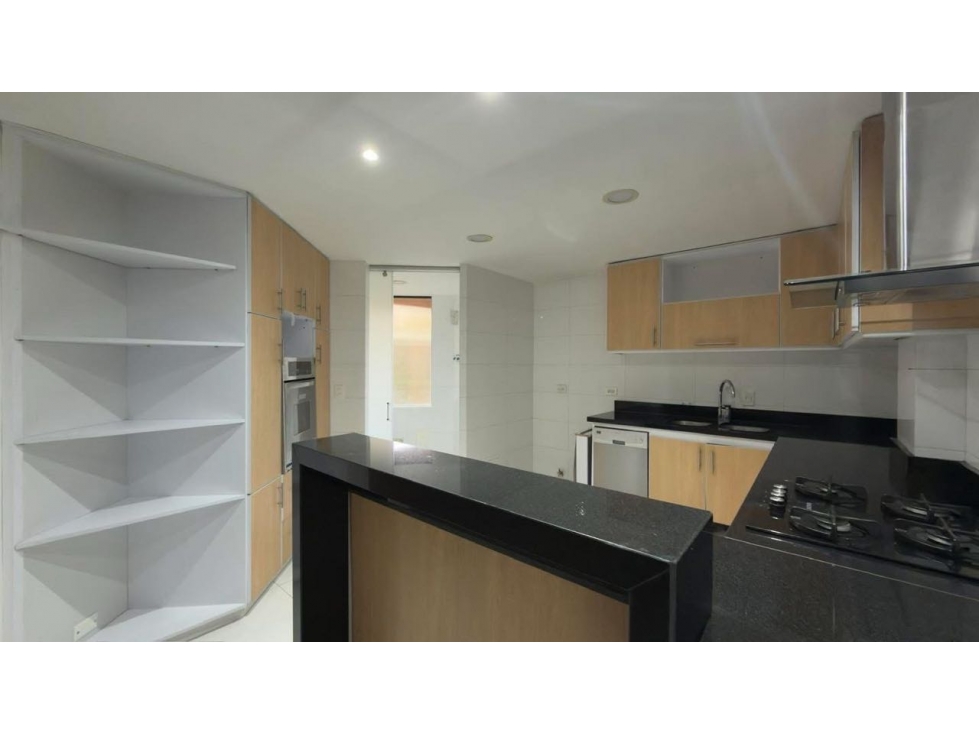 SE VENDE Y/O ARRIENDA APARTAMENTO EN SANTA ANA ORIENTAL 126.5 mts — foto 3