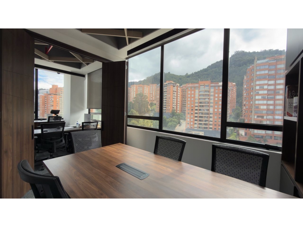 SE VENDE Y/O ARRIENDA OFICINA EN SANTA BARBARA ( 126 con 7)50 mts - 3