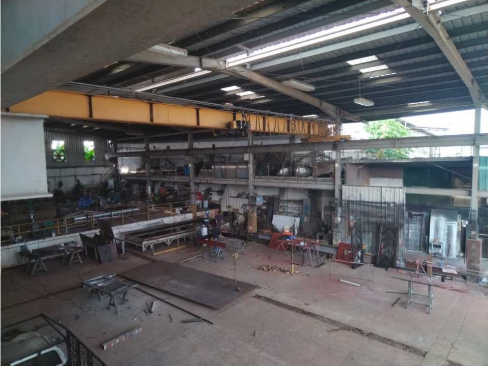 Se Vende/Alquila Galera Industrial en Pedregal de 1200m2 - 3