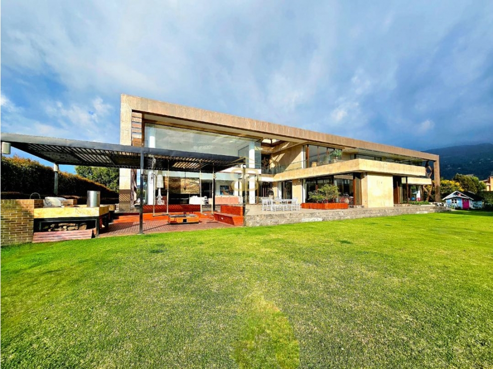 SE VENDE/ARRIENDA CASA EN SAN JACINTO