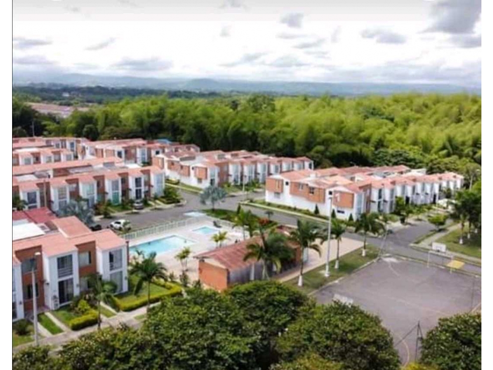 Se Vende Casa En Residencial Galicia Del Parque En Cerritos