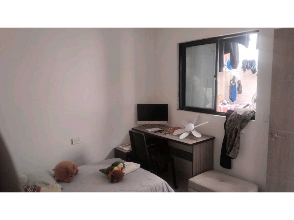 Se Vende Casa En Residencial Galicia Del Parque En Cerritos — foto 5