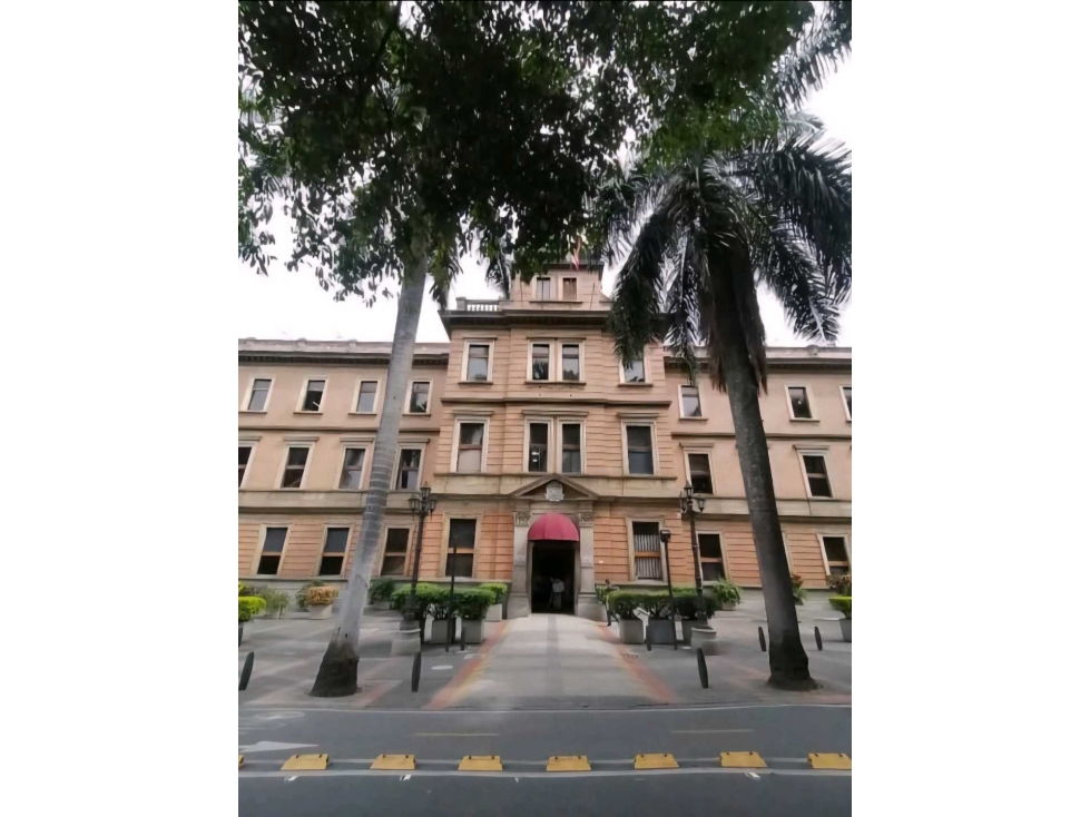 Se Venden 2 Locales En El Centro De Medellín