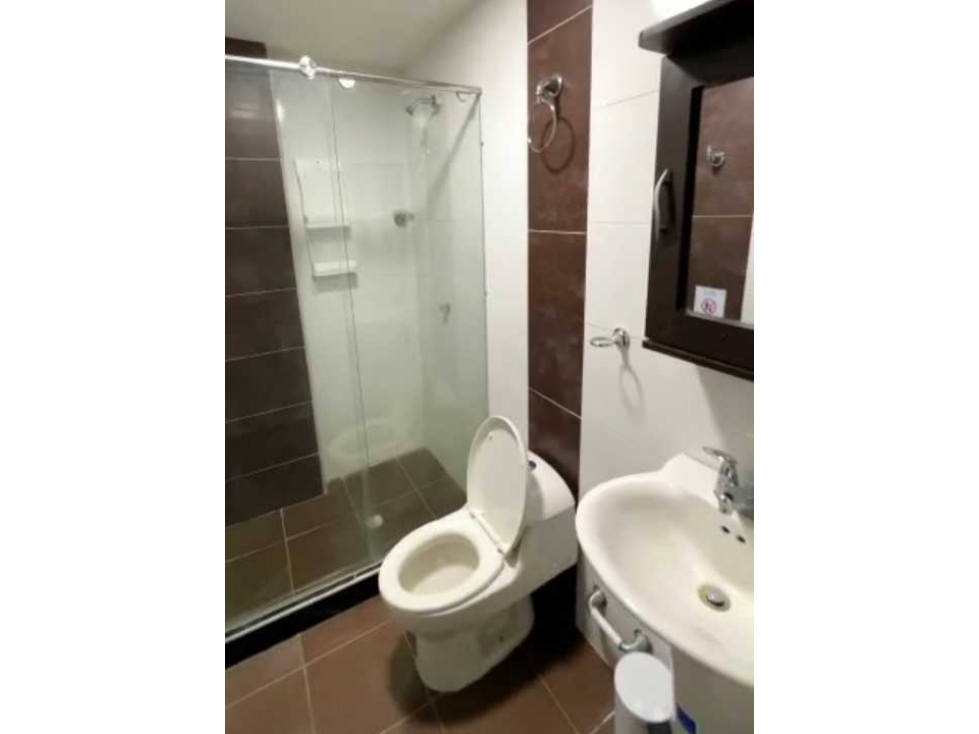 Se venpermuta hotel de 4 pisos con 23 habitaciones, centro histórico - 4
