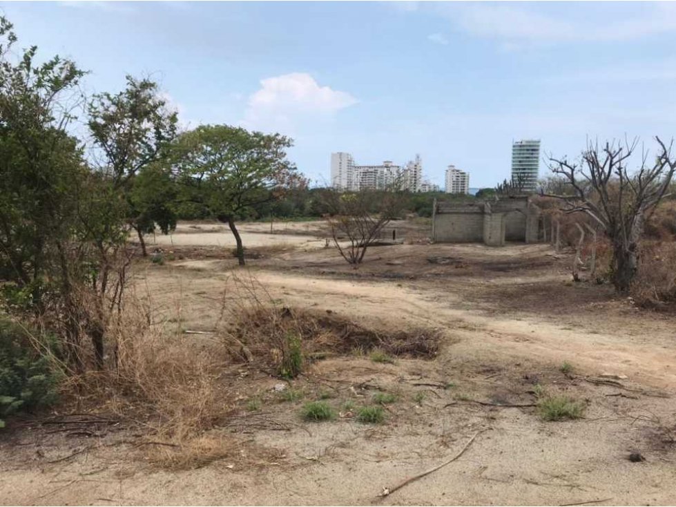 Se vende o permuta lote en vista hermosa santa Marta — foto 3