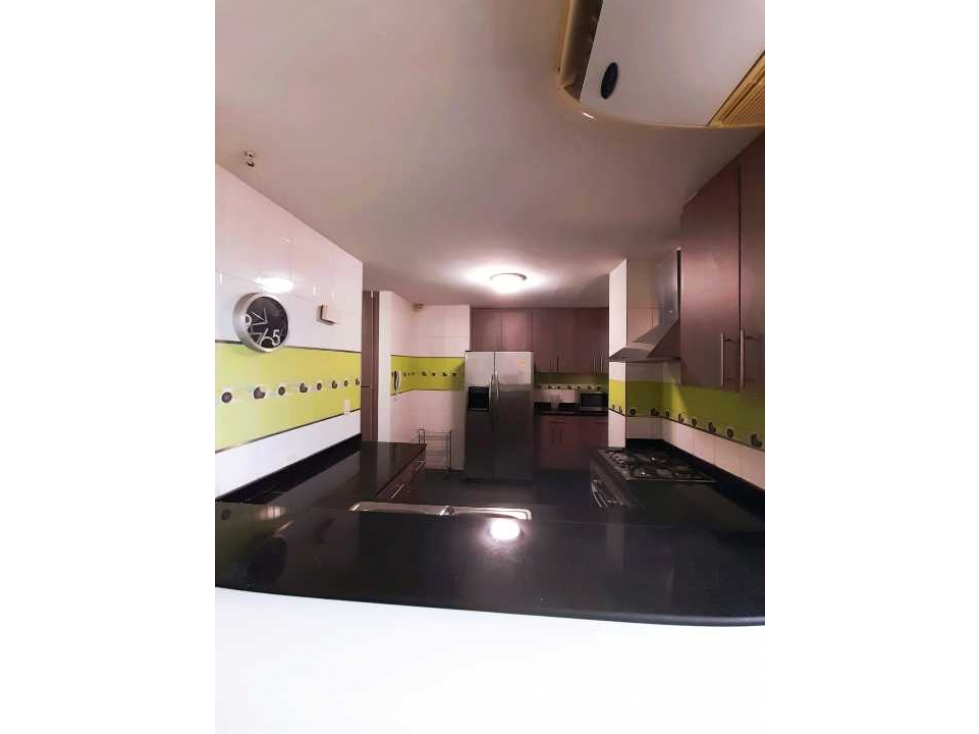 Sea Confiable Vende Hermoso Apto Remodelado en el Carmen — foto 3