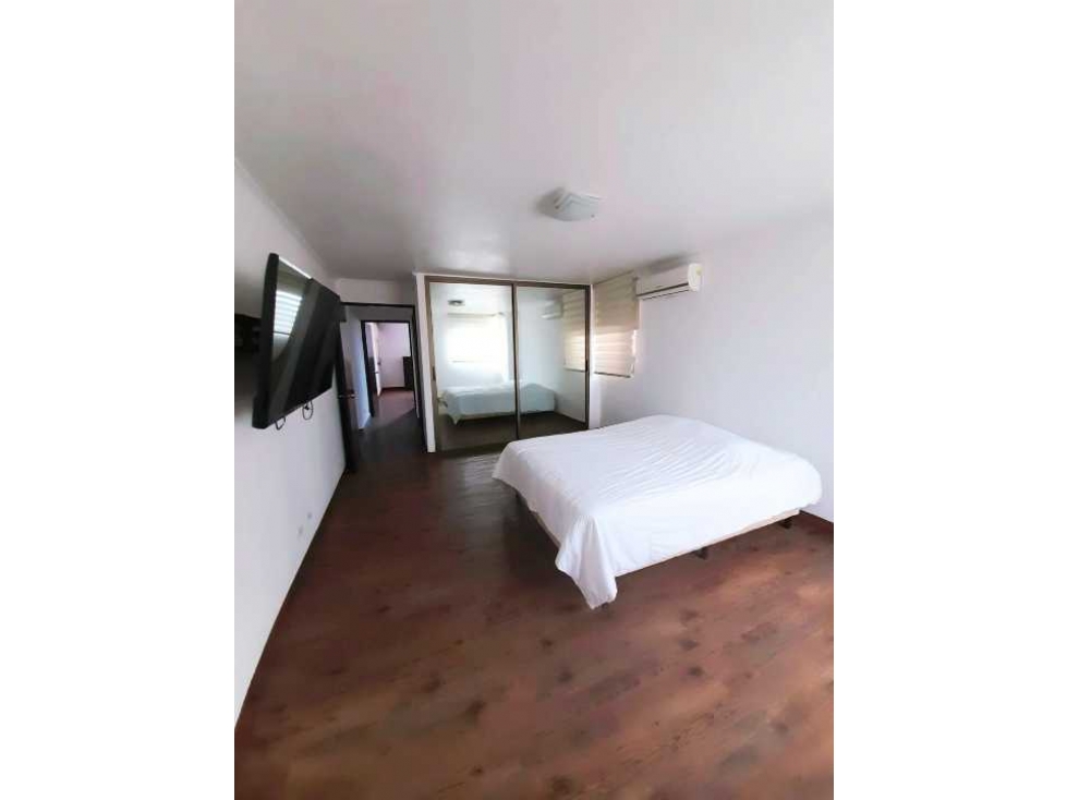 Sea Confiable Vende Hermoso Apto Remodelado en el Carmen — foto 5
