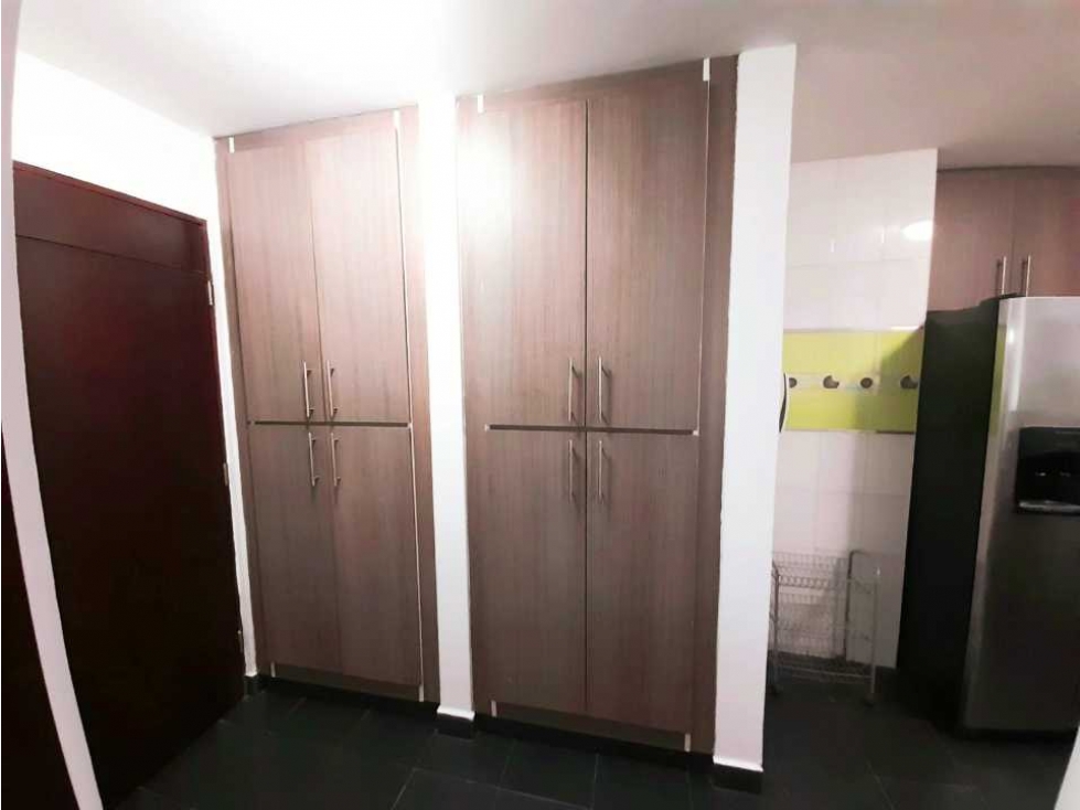Sea Confiable Vende Hermoso Apto Remodelado en el Carmen — foto 6