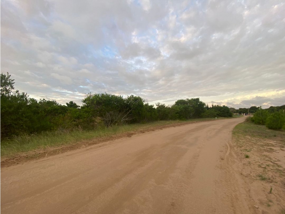 SENDEROS IV 424 -COSTA ESMERALDA - LOTE EN VENTA - 4