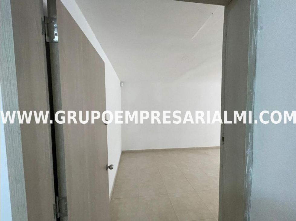 SENSACIONAL LOCAL EN ARRIENDO - SECTOR BELÉN LA PALMA COD: 32032 — foto 4