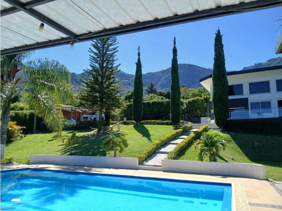 Se vende finca en Girardota Antioquia - 2