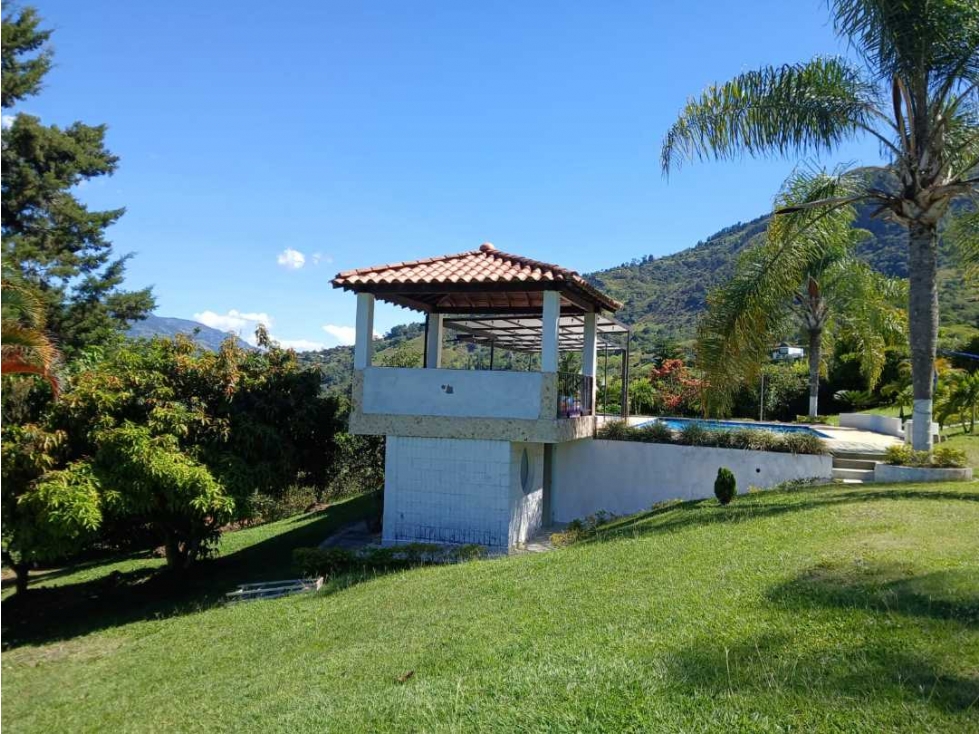 Se vende finca en Girardota Antioquia - 3
