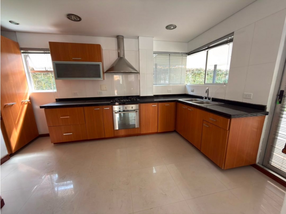 SE VENDE CASA EN EL BARRIO LA CASTELLANA EN CONJUNTO CERRADO — foto 4