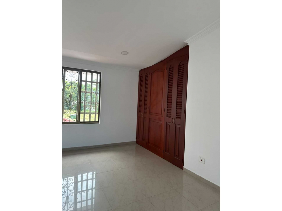 SIR CASA EN VENTA EN CONJUNTO CERRADO ANILLO VIAL VILLAVICENCIO — foto 4