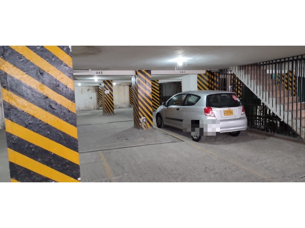 SOTANO PARQUEADERO 14 ED CONQUISTADOR AV 30 DE AGOSTO 39 B 29 33 35 - 5