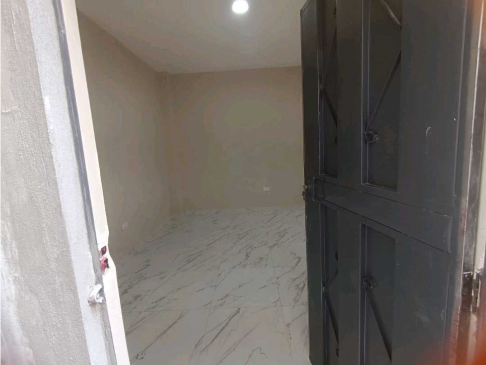 Suite en Alquiler en Cdla. Morejon Almeida Atrás del Mall del Sur