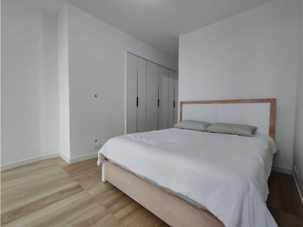 SUITE EN VENTA PARQUE LA CAROLINA EDIFICIO IQON 60 m² AN - 4