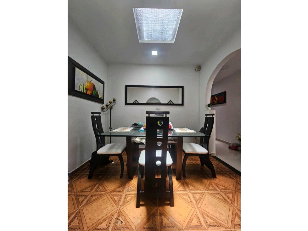 VENDO CASA GRANDE POR EL CENTRO CALLE 4 CON CRA 12, PEREIRA CF — foto 2