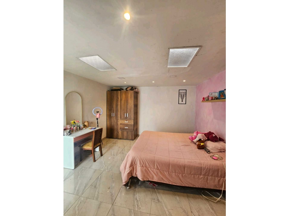VENDO CASA GRANDE POR EL CENTRO CALLE 4 CON CRA 12, PEREIRA CF — foto 3