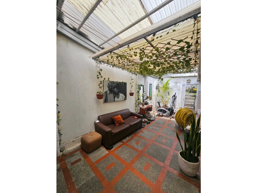 VENDO CASA GRANDE POR EL CENTRO CALLE 4 CON CRA 12, PEREIRA CF — foto 4