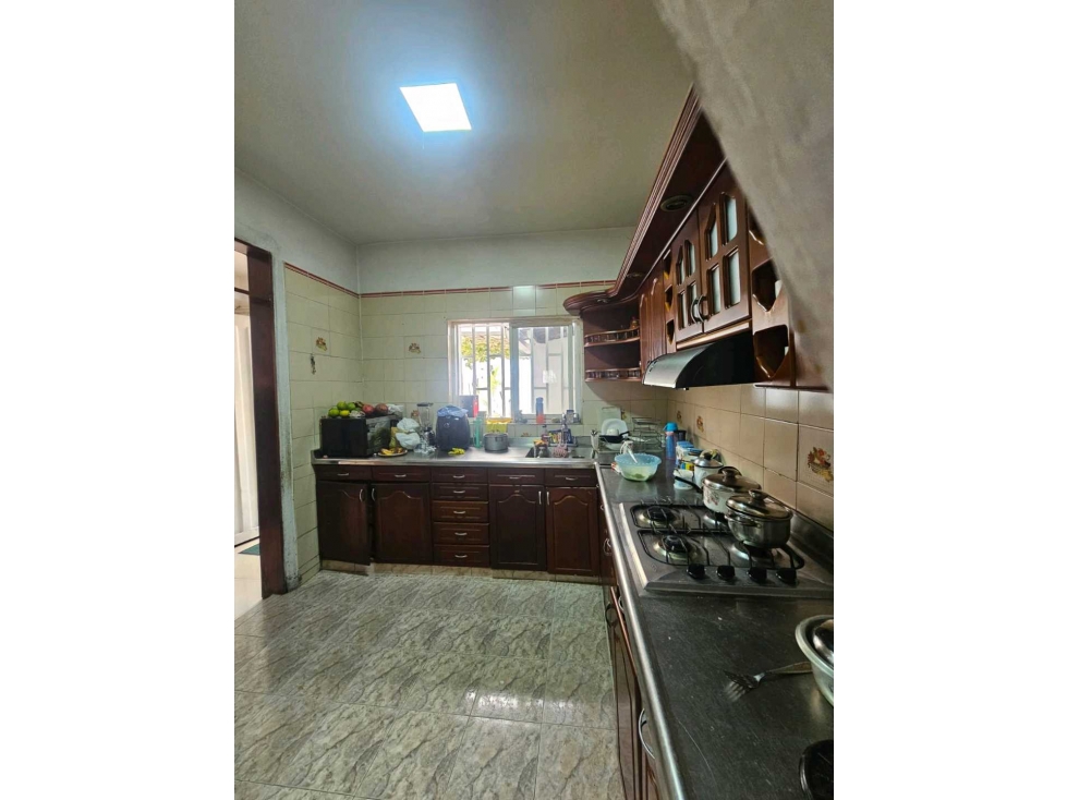 VENDO CASA GRANDE POR EL CENTRO CALLE 4 CON CRA 12, PEREIRA CF — foto 6
