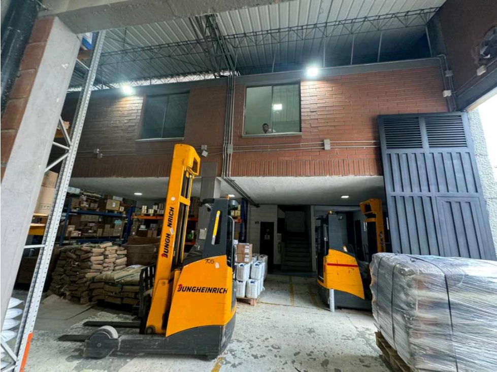 SUPER OPORTUNIDAD BODEGA EN EL MEJOR SECTOR Y MEJOR $/M2 Y EN UNIDAD - 5