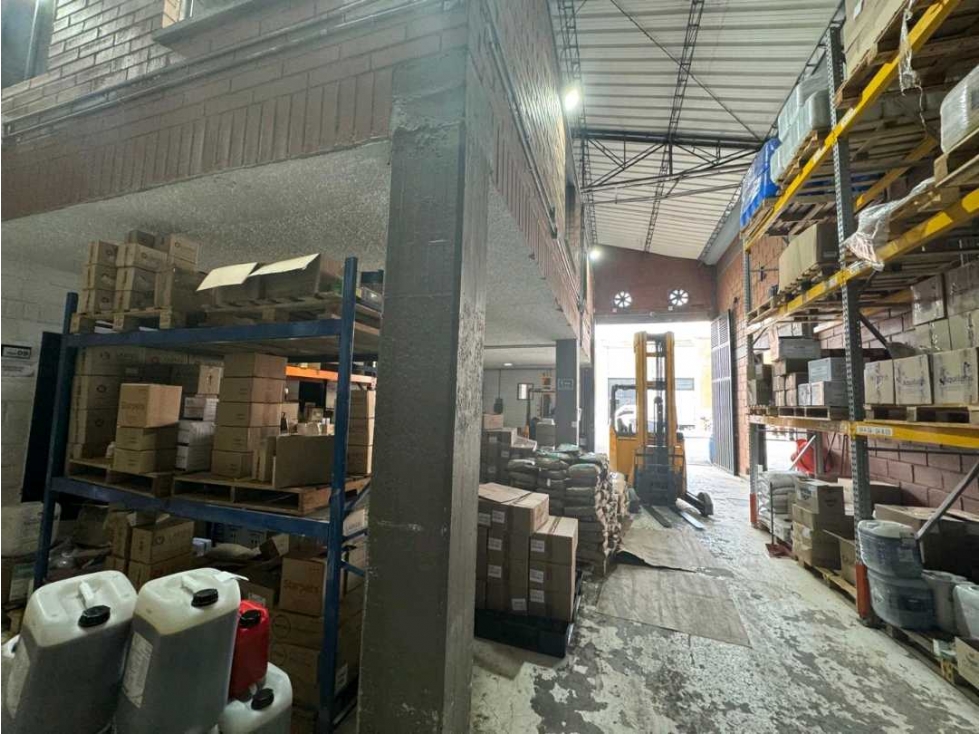 SUPER OPORTUNIDAD BODEGA EN EL MEJOR SECTOR Y MEJOR $/M2 Y EN UNIDAD - 6