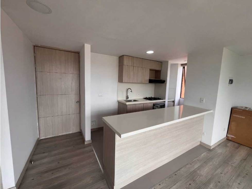 SURAMERICA ARRIENDO APARTAMENTO — foto 3