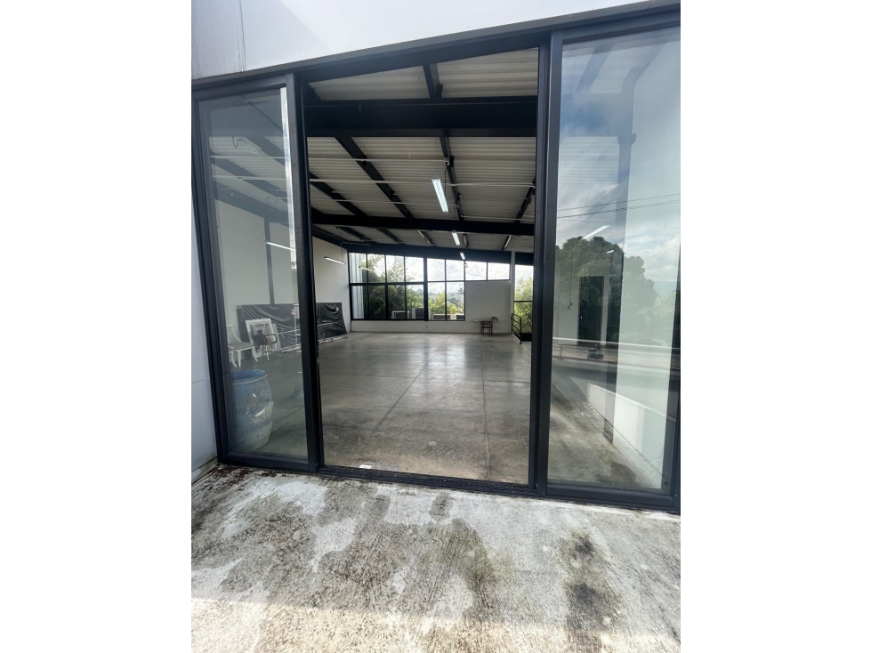 RENTA LOCAL COMERCIAL PEREIRA VIA ARMENIA SECTOR HUERTAS-TRIBUNAS — foto 4