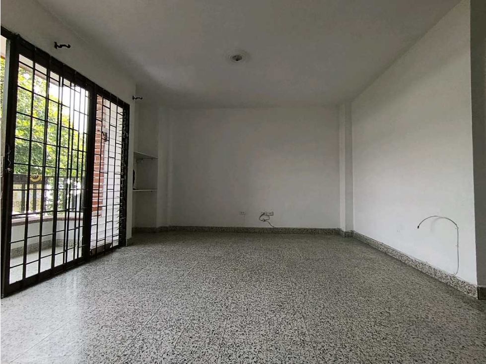 APARTAMENTO EN ARRIENDO BARRIO JARDINES, ENVIGADO P3 — foto 2