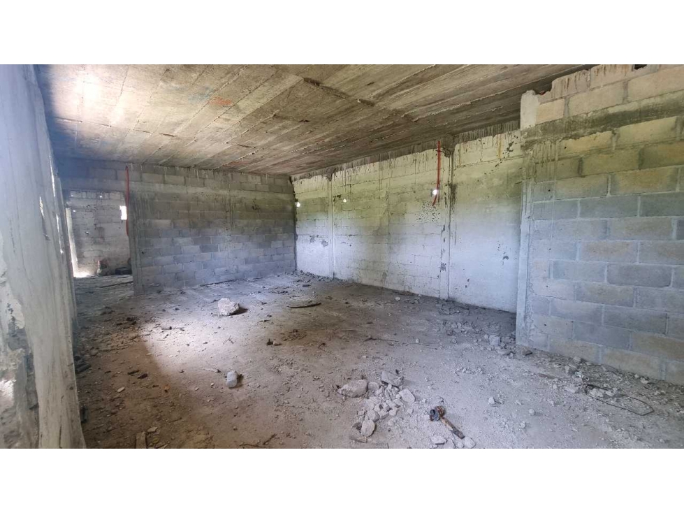 Terreno con oficinas y galeras en Renta desde 5mil.m2 - 6