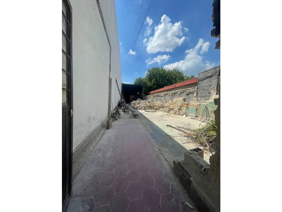 RENTA - ISAAC GARZA, Terreno 6x30mts