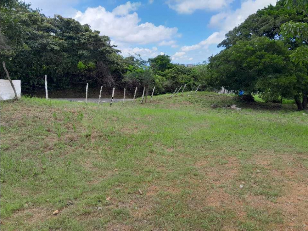 TERRENO A LA VENTA EN CAMINO A LA LAGUNA CHAME - 2