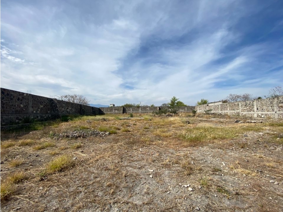 Terreno bardeado de 2587 m2 en venta Xochitepec Morelos - 2