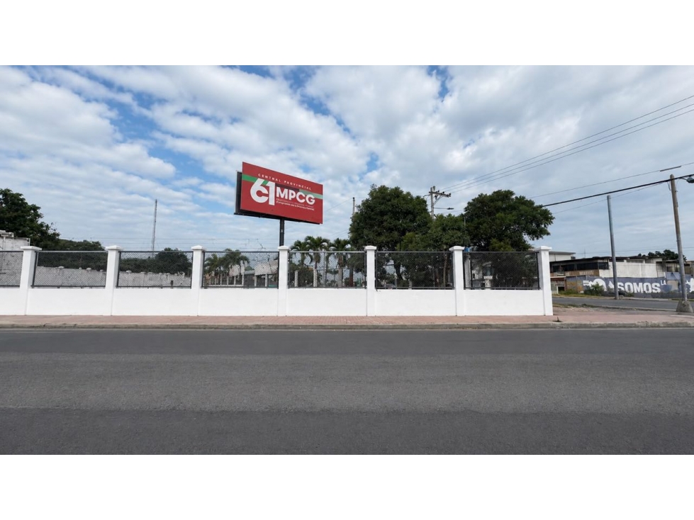 TERRENO COMERCIAL EN VENTA | LA LIBERTAD SANTA ELENA - 1