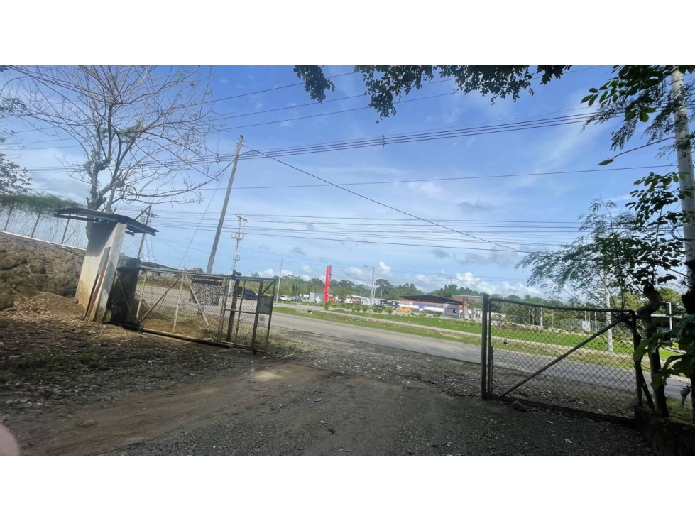 Terreno Industrial en venta vía principal Pacora de Chepo - 3