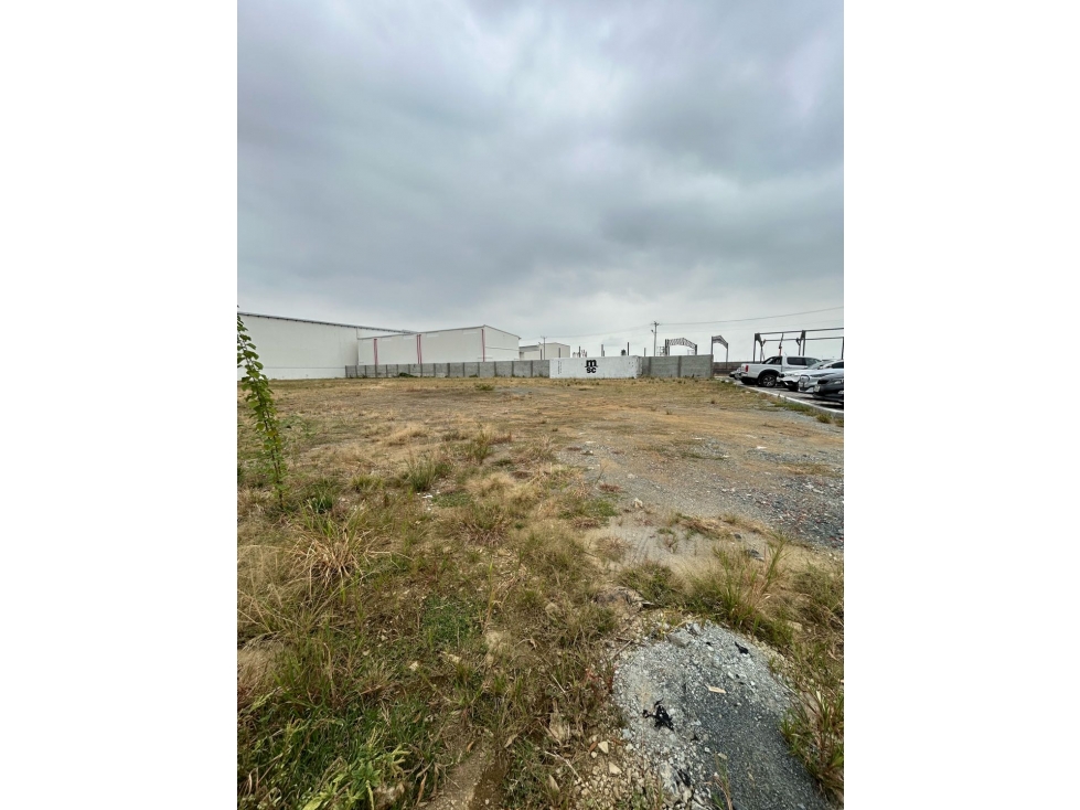 Terreno comercial/industrial - Almax - 1