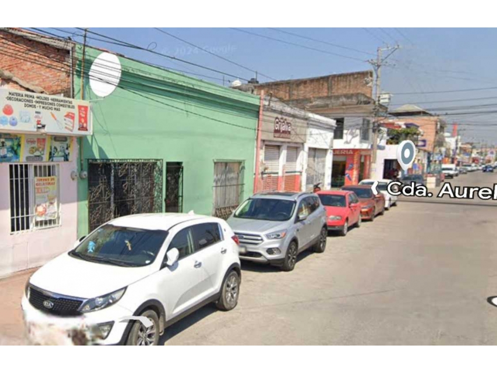 Terreno con 3 frentes, centro de Cardenas. - 3