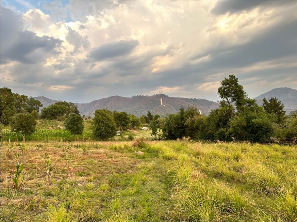 TERRENO EN VENTA I CANAL DE RIEGO I TILOXTOC I VALLE DE BRAVO — foto 2
