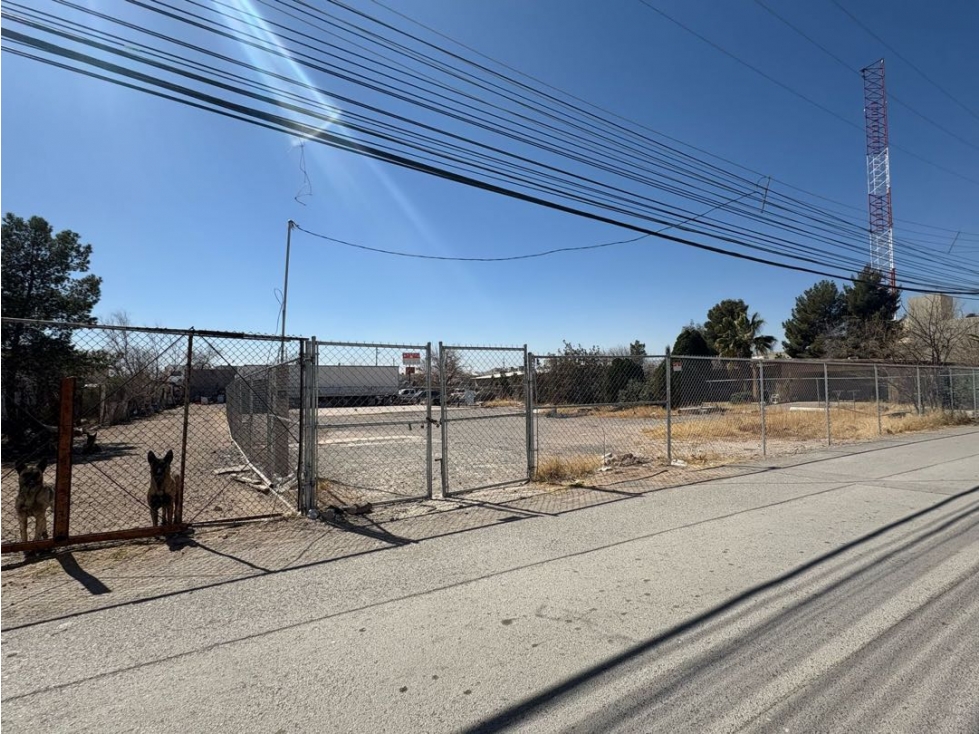 Terreno con malla a metros de la Avenida Tecnologico. Juárez Chih. — foto 5