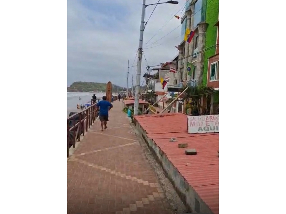 Terreno en Malecón de Montañita Frente al Mar — foto 3